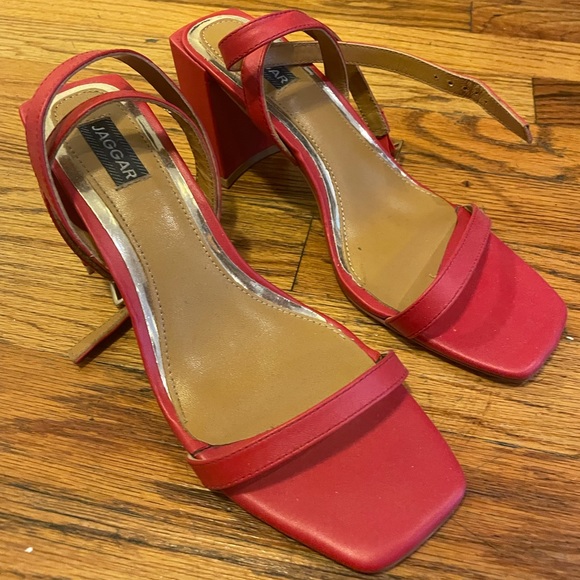 Red Jaggar Square Block Heels - Picture 2 of 4